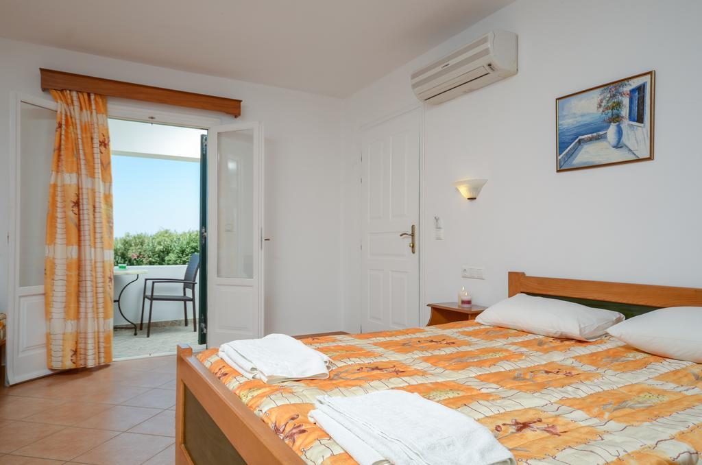Agnadi Hotel Agia Anna  Ngoại thất bức ảnh